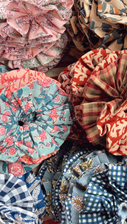 Rizo Double Layer, Reversible Cotton Scrunchie - Chilli Red