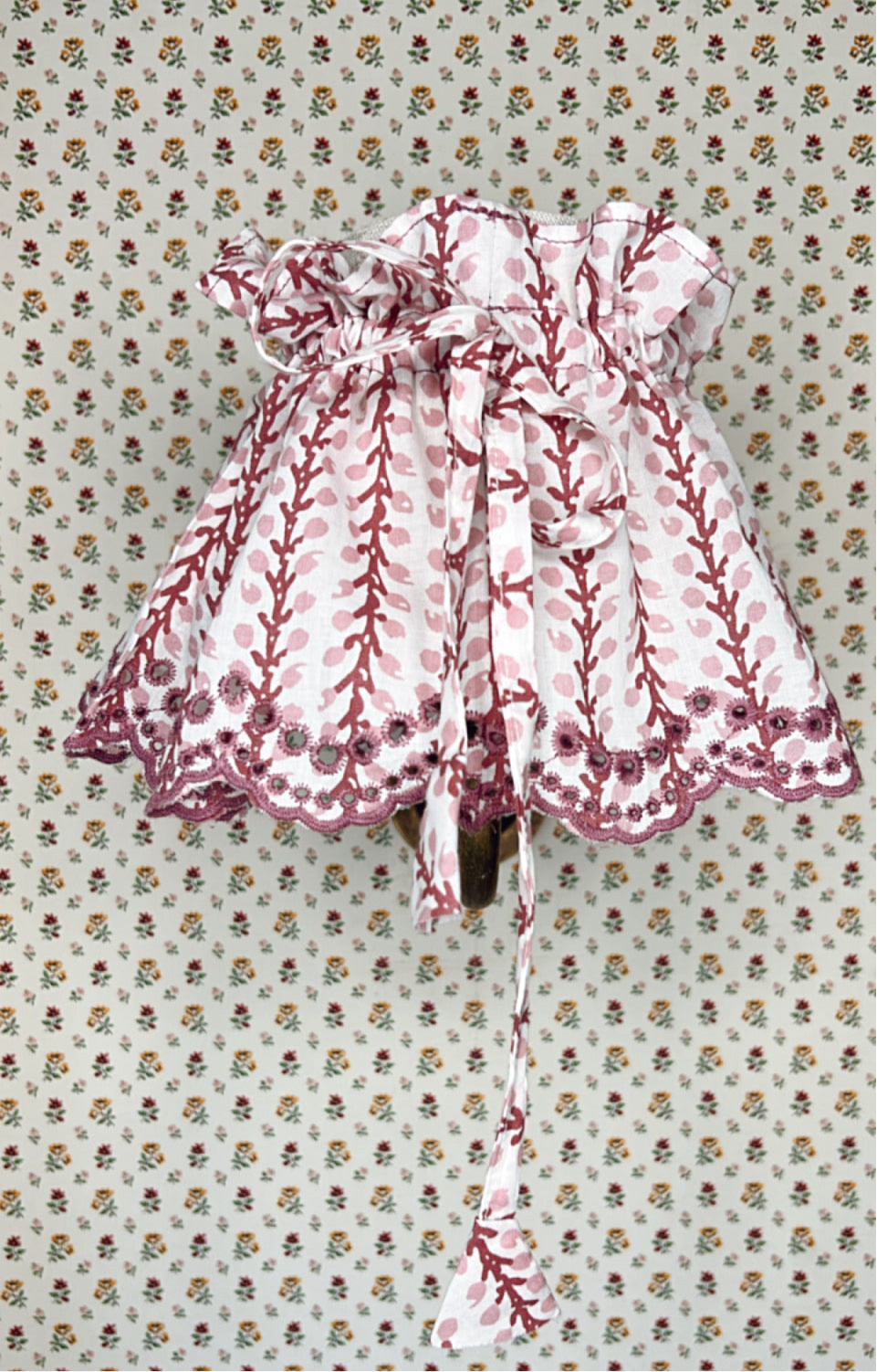 Small Adjustable Broderie Trim Fabric Lampshade Cover - Dark, Dusty Lilac Foliage