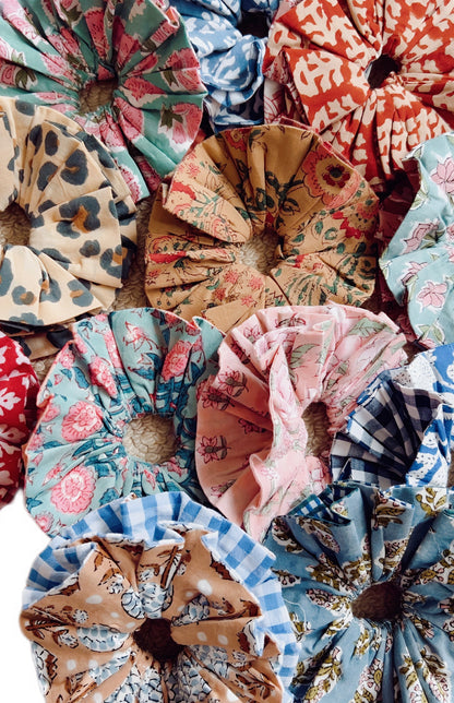 Rizo Double Layer, Reversible Cotton Scrunchie - Chilli Red