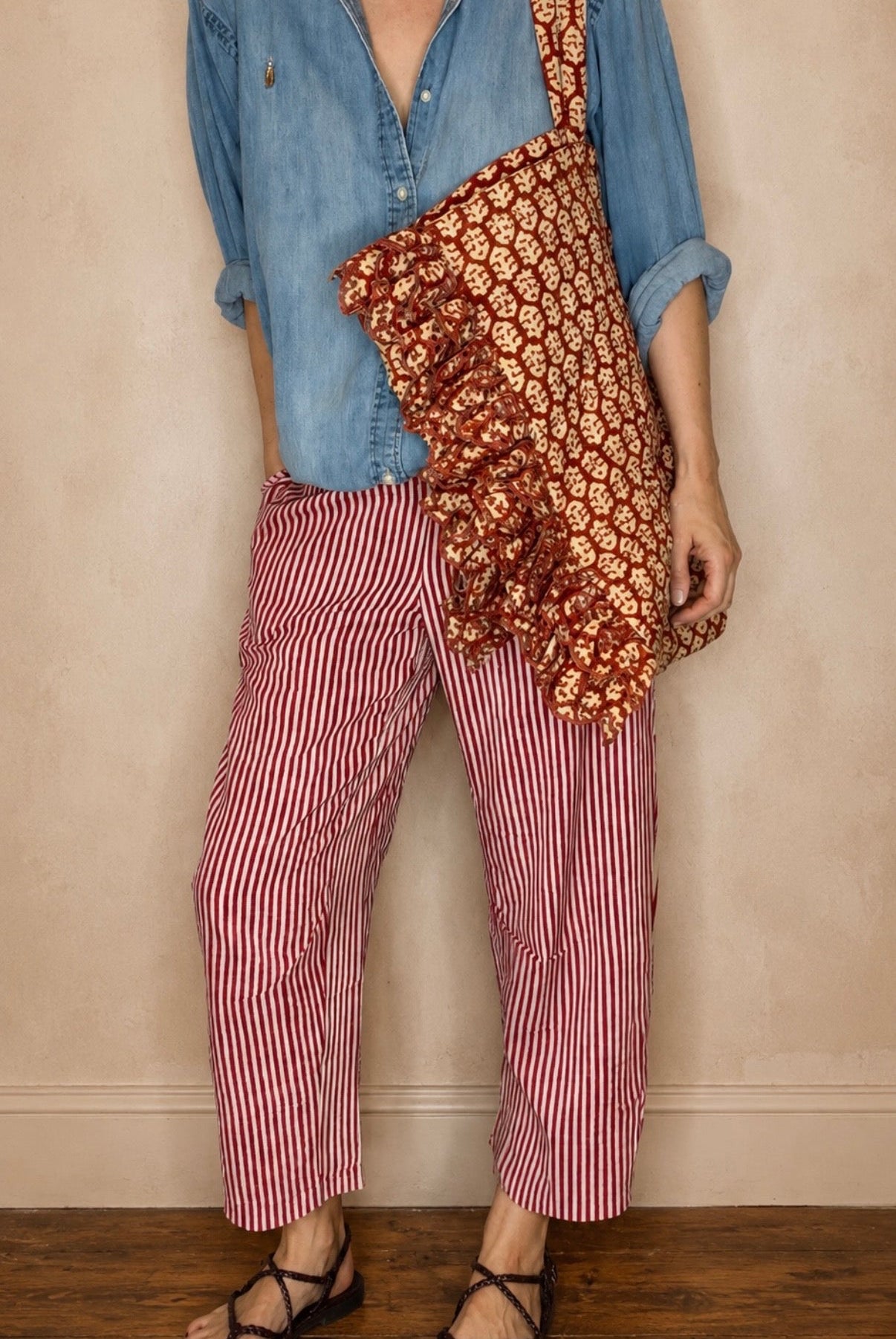 Reggi Elasticated Peplum Waist Cropped Barrel Leg Trouser - Deep Red & White